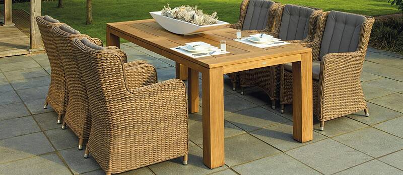 Krzesło na taras – jak wybrać wygodne i trwałe meble ogrodowe